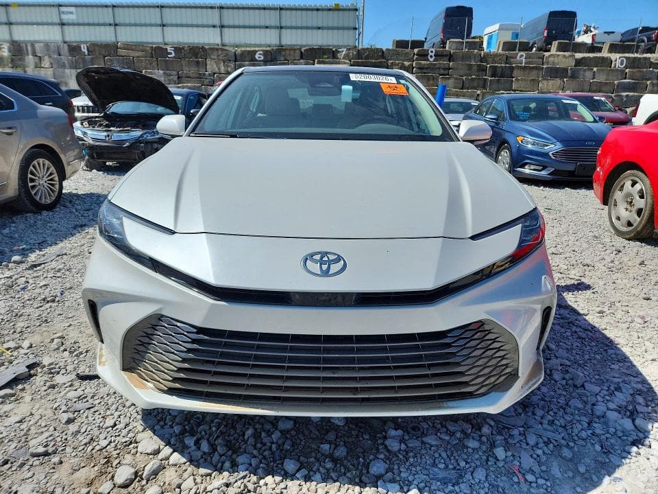 2025 TOYOTA CAMRY XLE 5