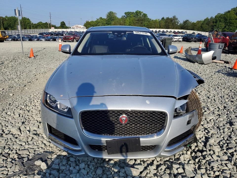 2017 JAGUAR XF PREMIUM 5