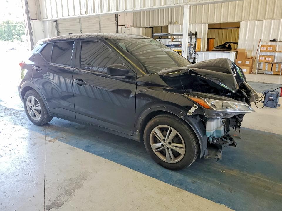 2021 NISSAN KICKS S 4