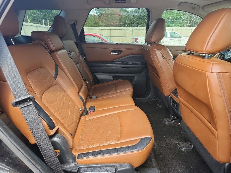 2024 NISSAN PATHFINDER PLATINUM 11