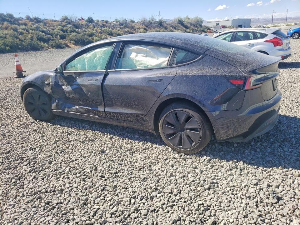 2026 TESLA MODEL 3 2