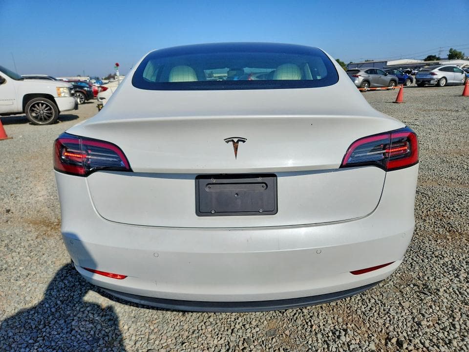2019 TESLA MODEL 3 6