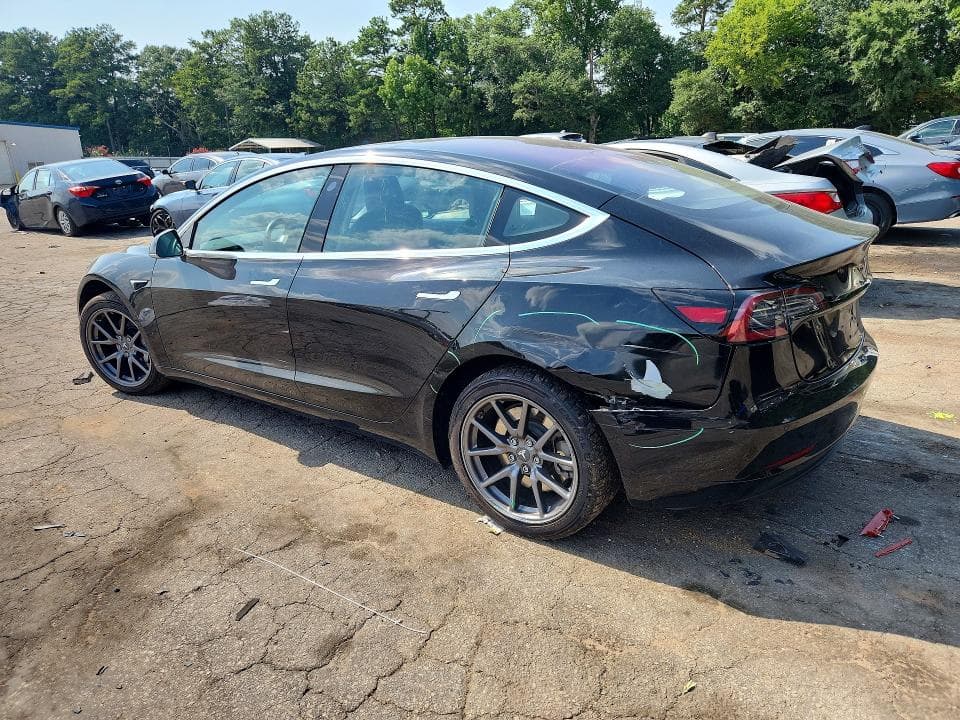 2018 TESLA MODEL 3 2