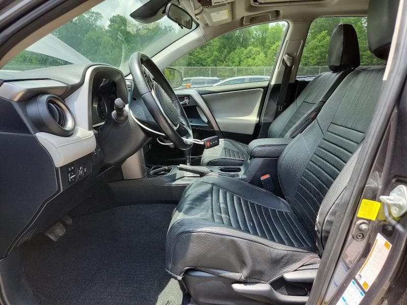 2017 TOYOTA RAV4 XLE 7
