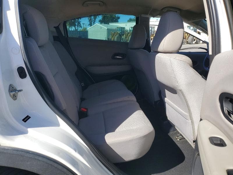 2018 HONDA HR-V LX 11