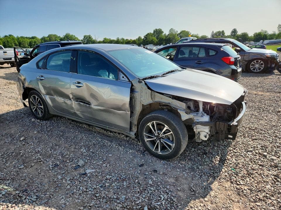 2024 KIA FORTE LXS 4