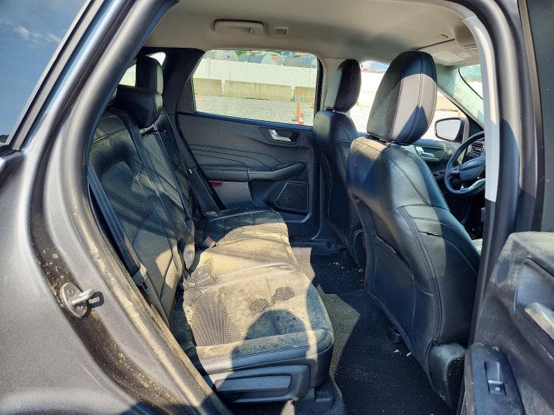 2022 FORD ESCAPE SEL 11