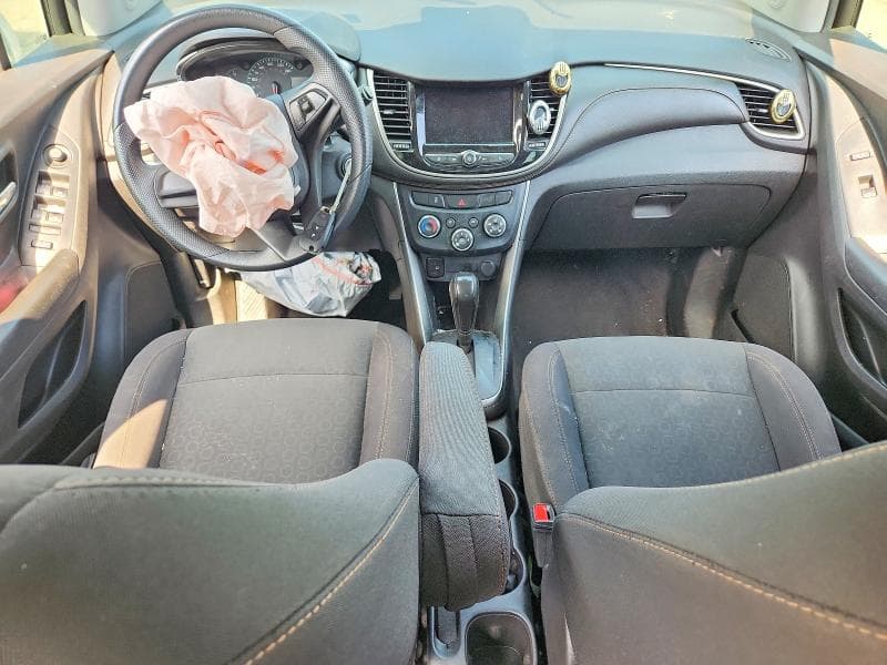 2020 CHEVROLET TRAX LS 8