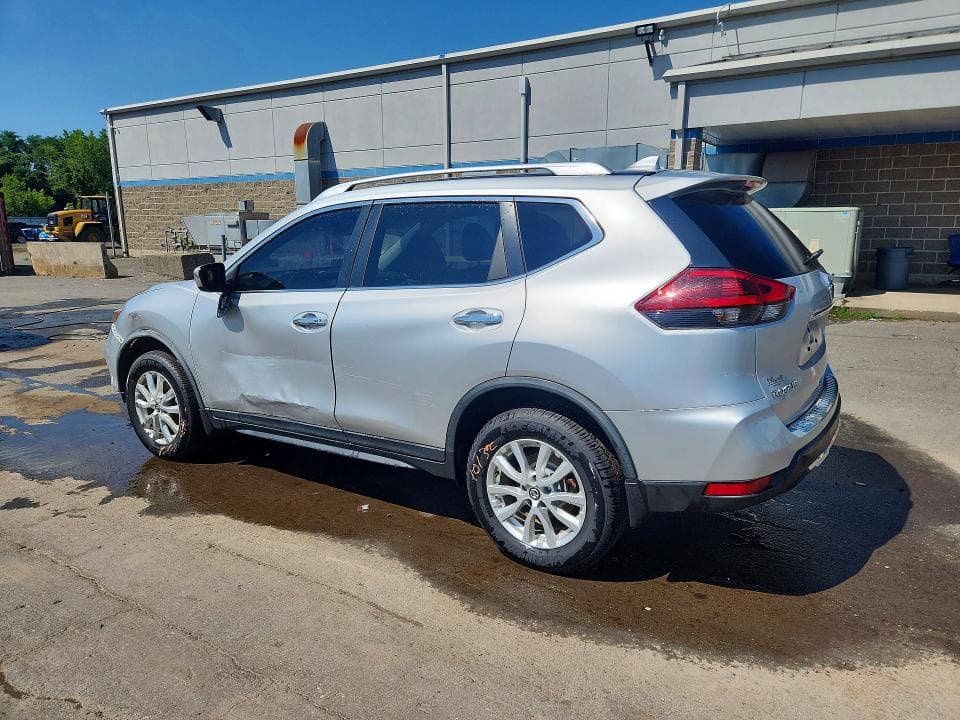 2018 NISSAN ROGUE SV 2
