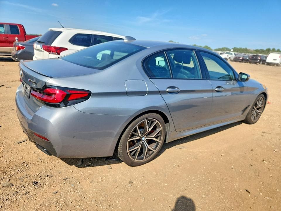 2023 BMW M550XI 3