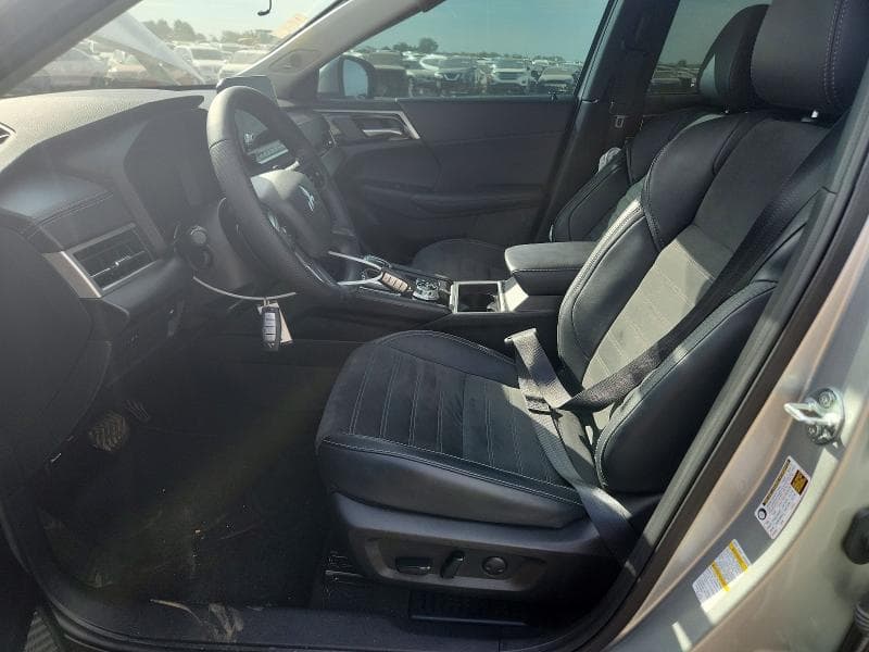 2024 MITSUBISHI OUTLANDER SE 7