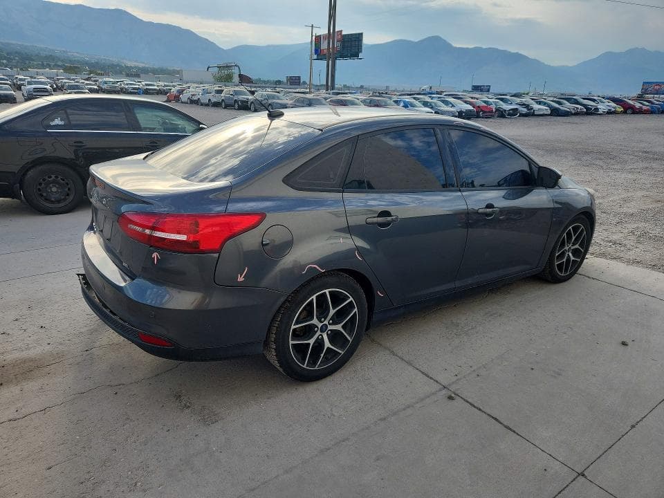 2017 FORD FOCUS SEL 3