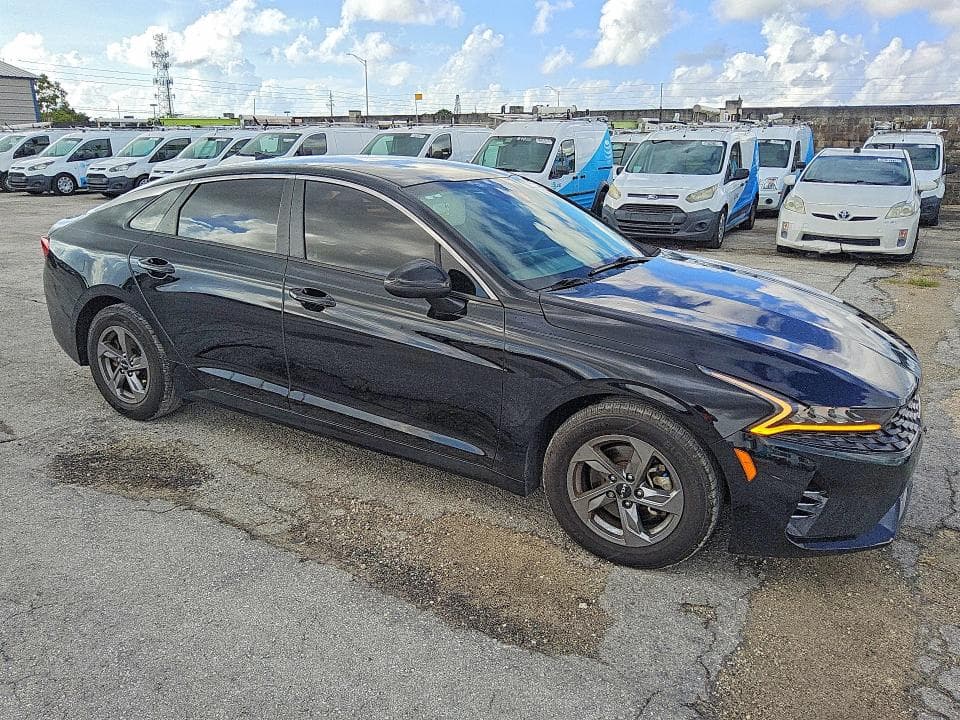 2022 KIA K5 LXS 4