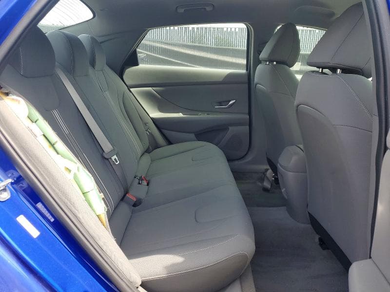 2024 HYUNDAI ELANTRA SEL 10