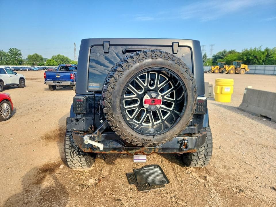 2017 JEEP WRANGLER UNLIMITED SAHARA 6