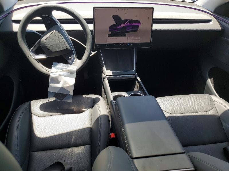2026 TESLA MODEL Y 8