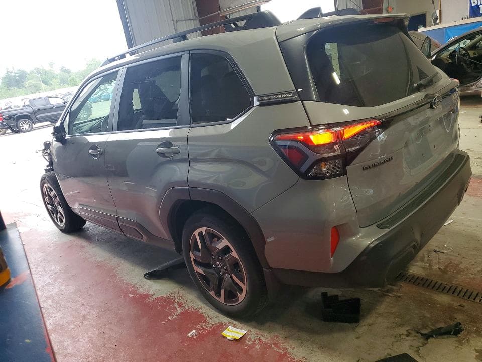2025 SUBARU FORESTER LIMITED 2