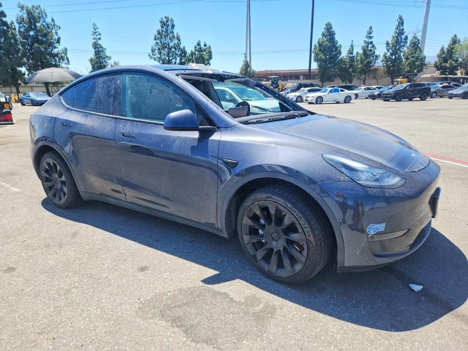 2021 TESLA MODEL Y 4