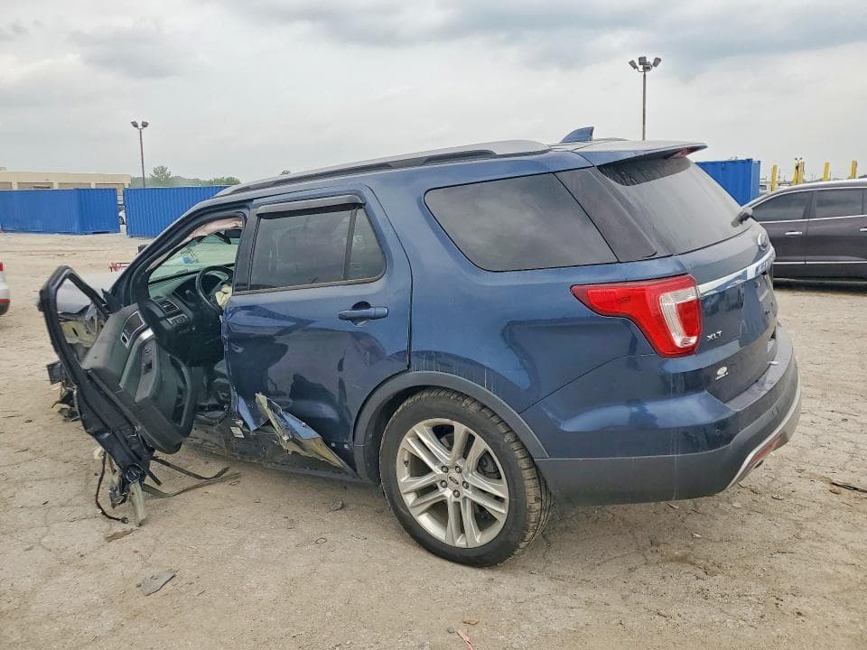 2017 FORD EXPLORER XLT 2