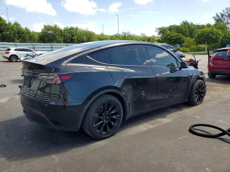2022 TESLA MODEL Y 3