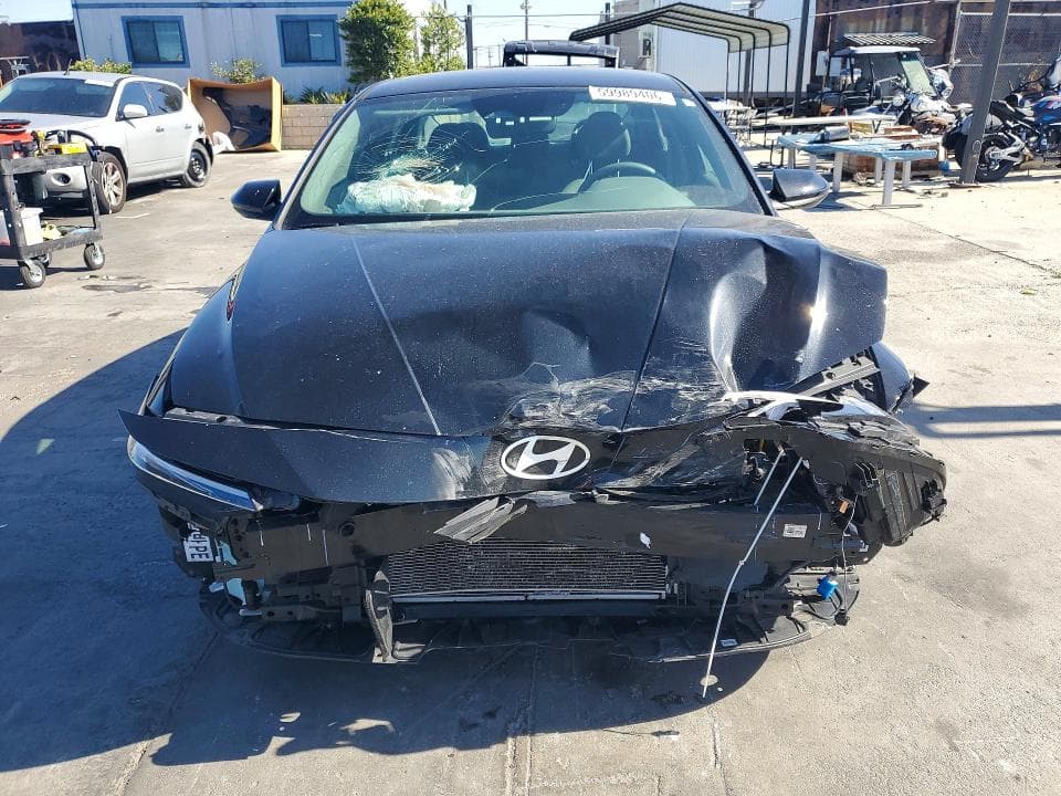 2024 HYUNDAI ELANTRA SEL 5