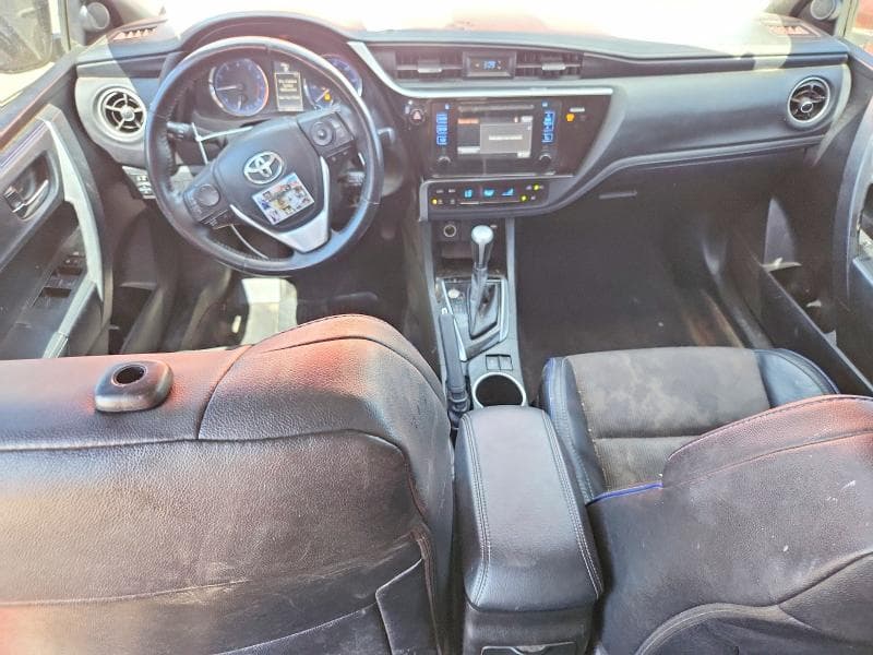 2017 TOYOTA COROLLA SE 8