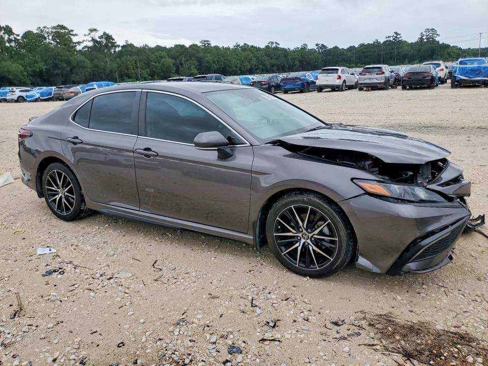 2023 TOYOTA CAMRY SE 4