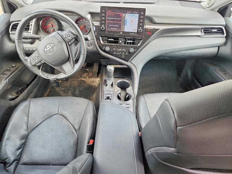 2021 TOYOTA CAMRY XSE 8
