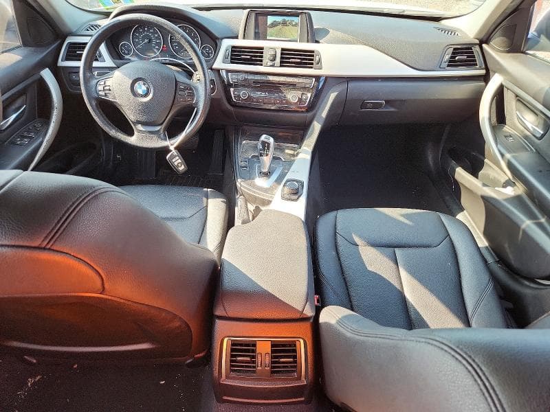 2018 BMW 320 XI 8