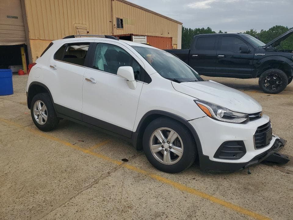 2017 CHEVROLET TRAX 1LT 4