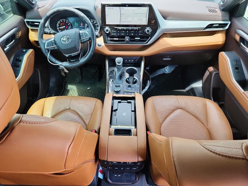 2021 TOYOTA HIGHLANDER PLATINUM 8