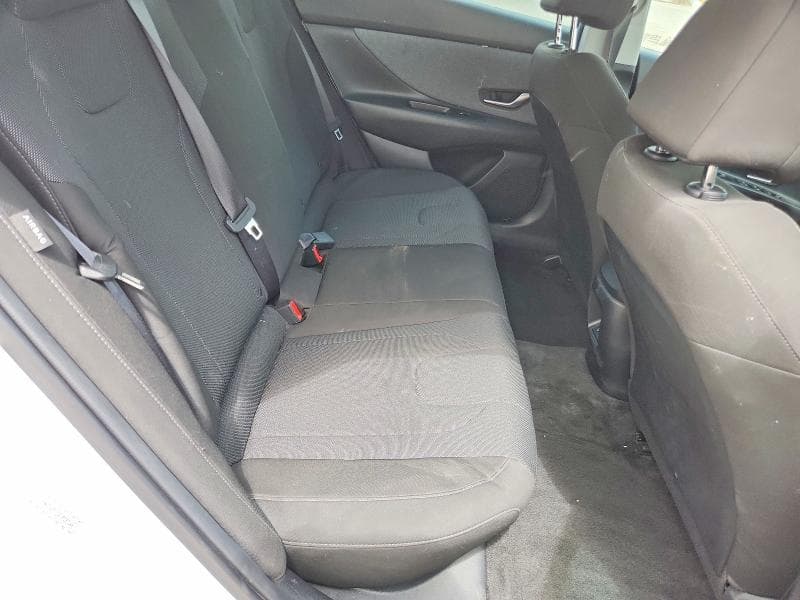 2024 HYUNDAI ELANTRA SE 10