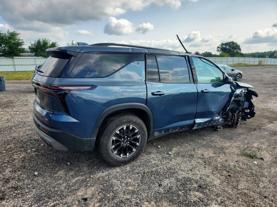 2024 CHEVROLET TRAVERSE LT Z71 3