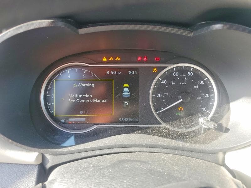 2020 NISSAN VERSA SV 9
