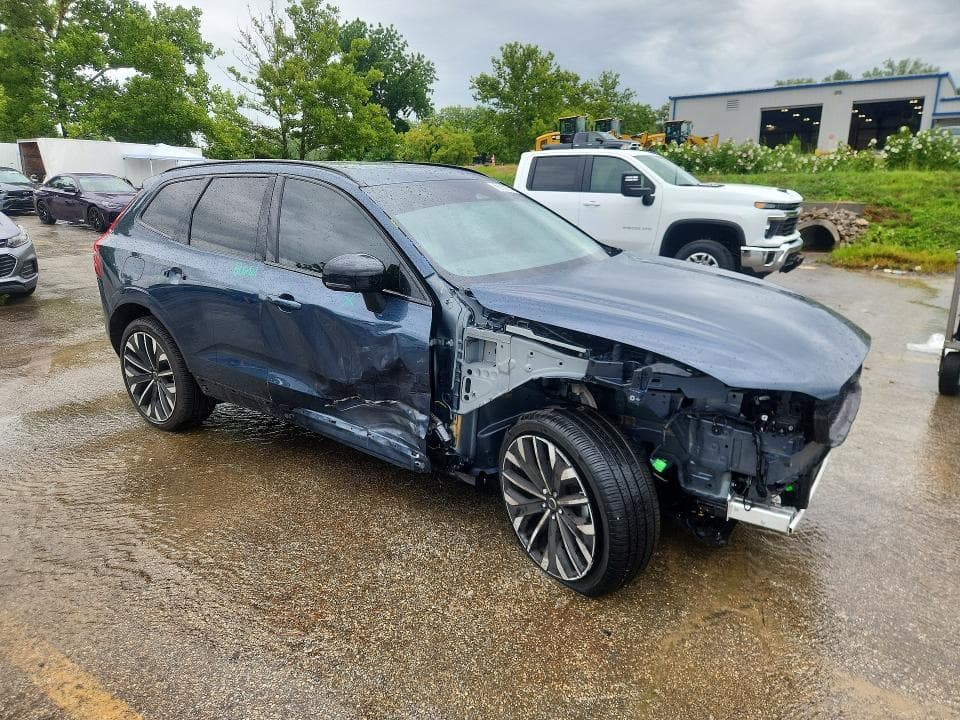 2026 VOLVO XC60 ULTRA 4