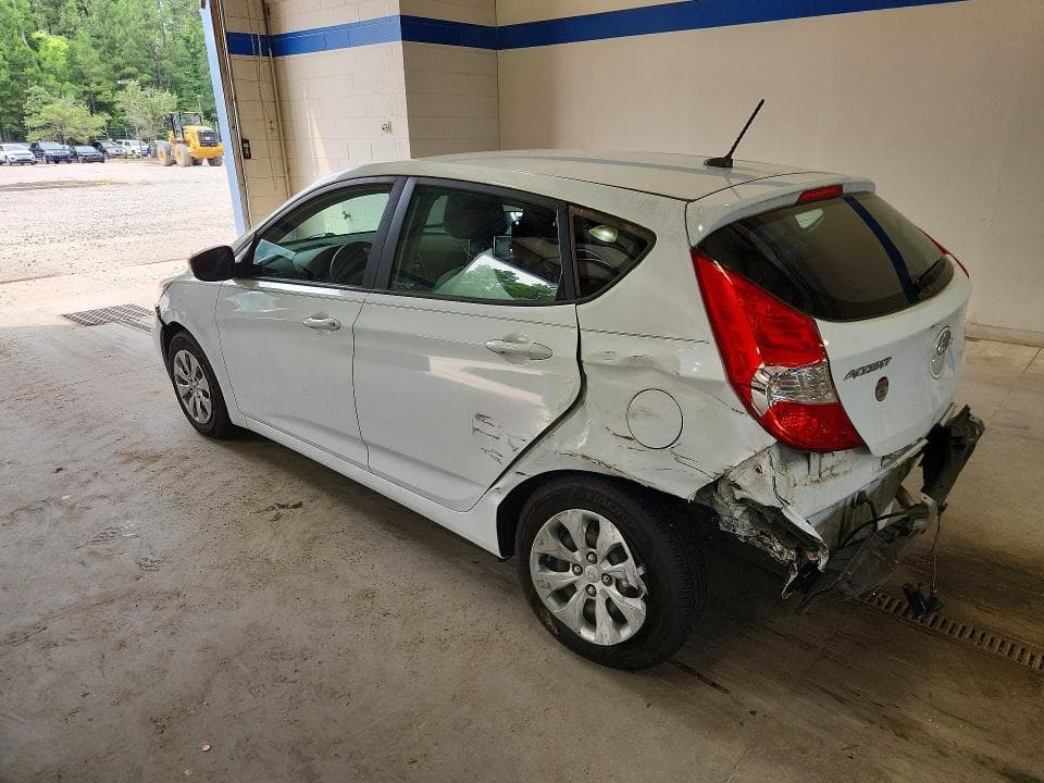 2017 HYUNDAI ACCENT SE 2