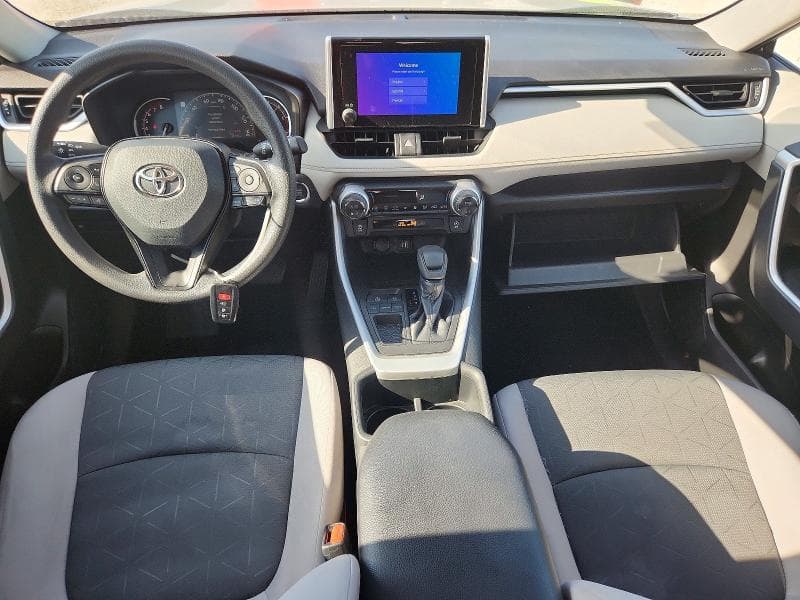 2023 TOYOTA RAV4 XLE 8