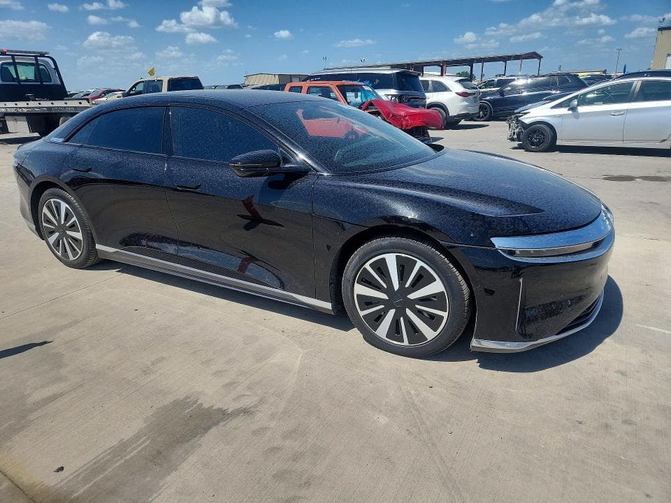 2023 LUCID MOTORS AIR PURE 4