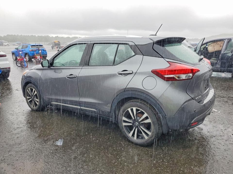 2020 NISSAN KICKS SR 2