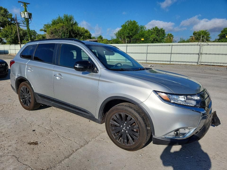 2020 MITSUBISHI OUTLANDER SE 4