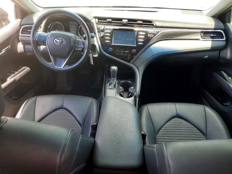 2018 TOYOTA CAMRY SE 8