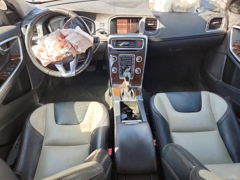 2017 VOLVO S60 CROSS COUNTRY T5 8