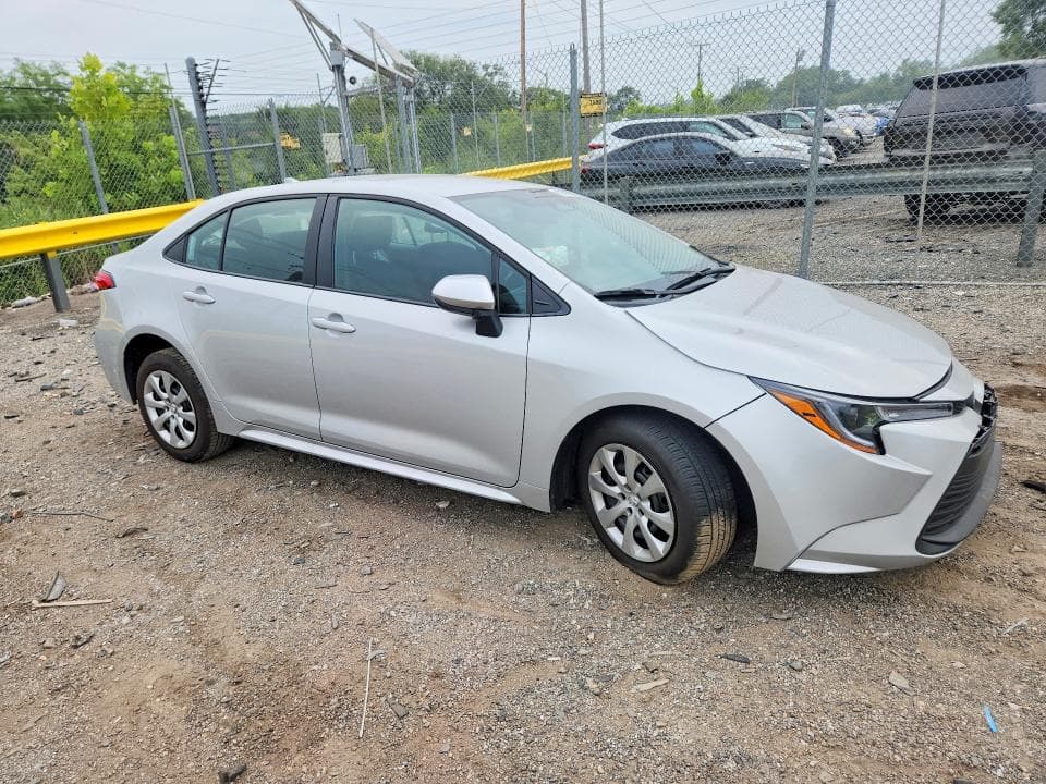 2026 TOYOTA COROLLA LE 4