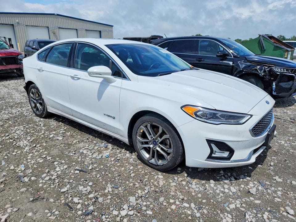 2019 FORD FUSION TITANIUM 4