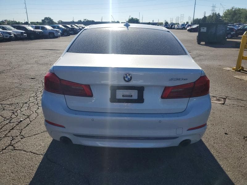2019 BMW 530XE 6