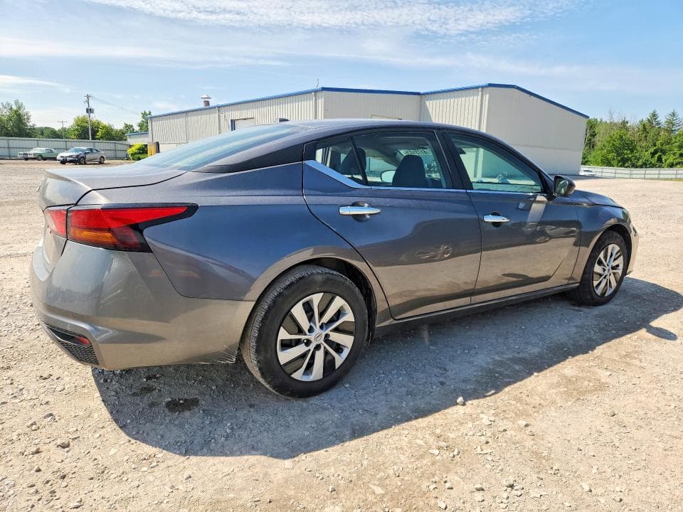 2025 NISSAN ALTIMA S 3