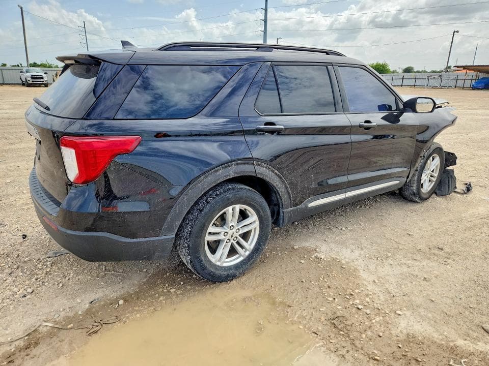 2022 FORD EXPLORER XLT 3