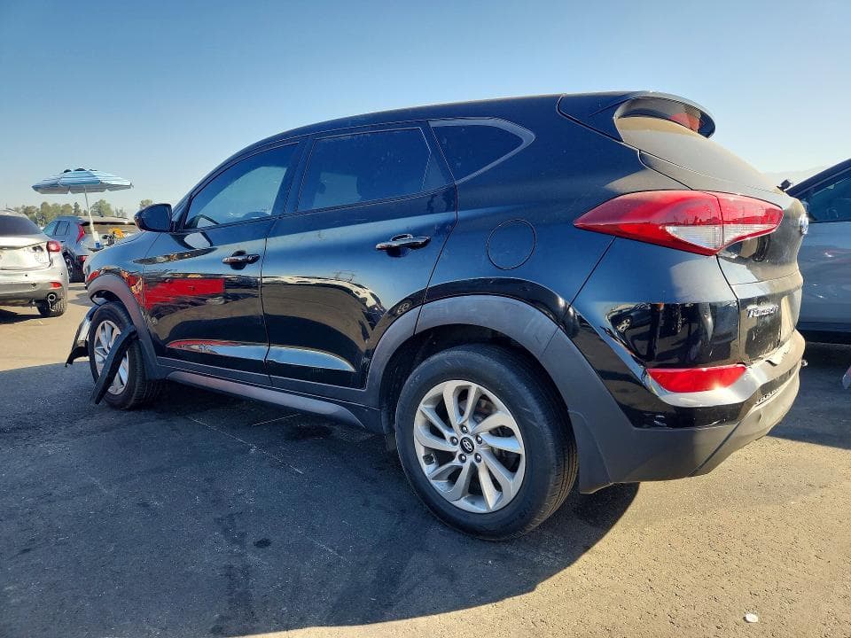 2017 HYUNDAI TUCSON SE 2