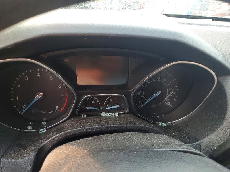 2017 FORD FOCUS SE 9