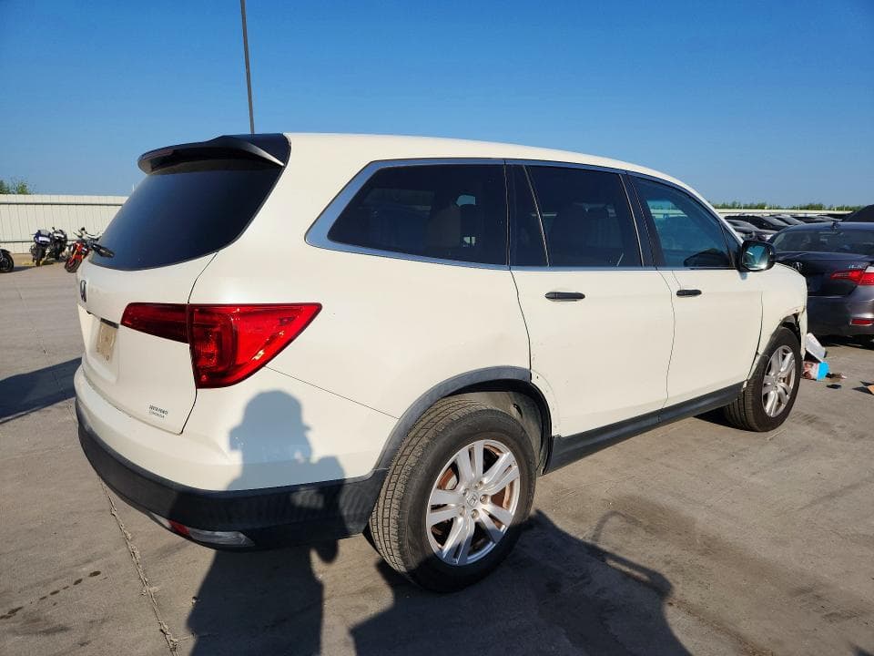 2018 HONDA PILOT LX 3